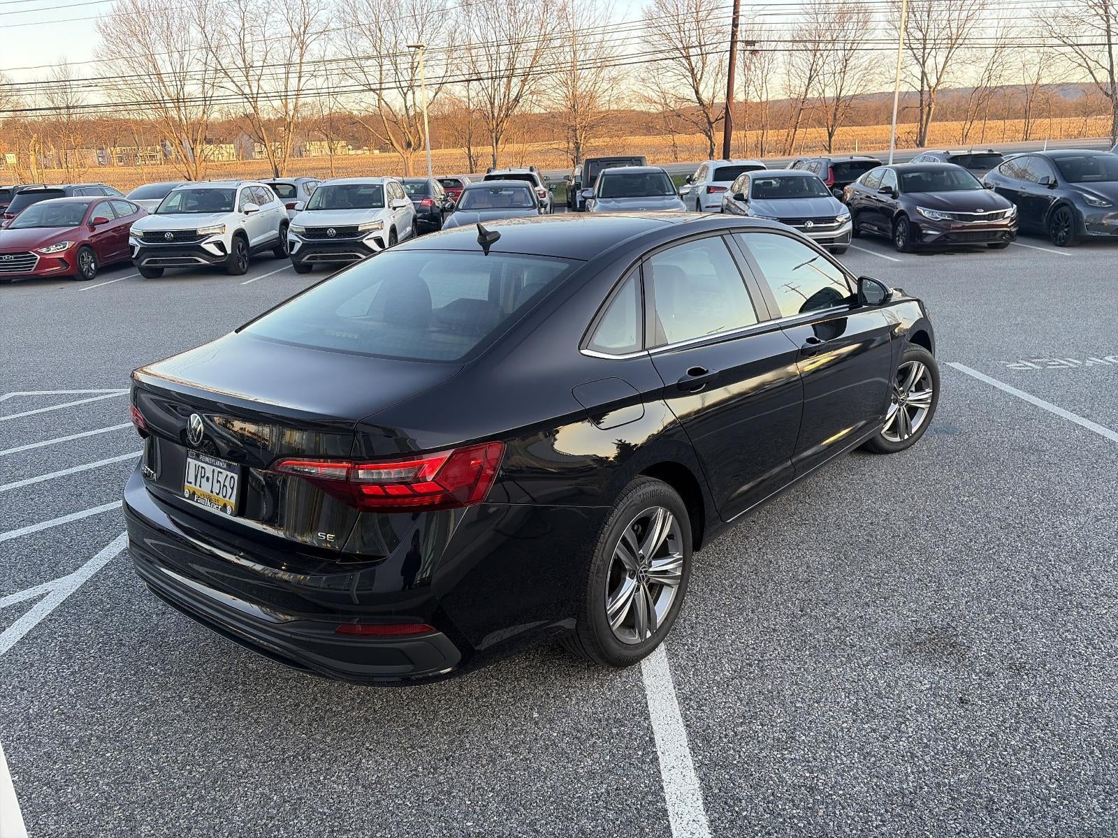 2022 Volkswagen Jetta SE Auto