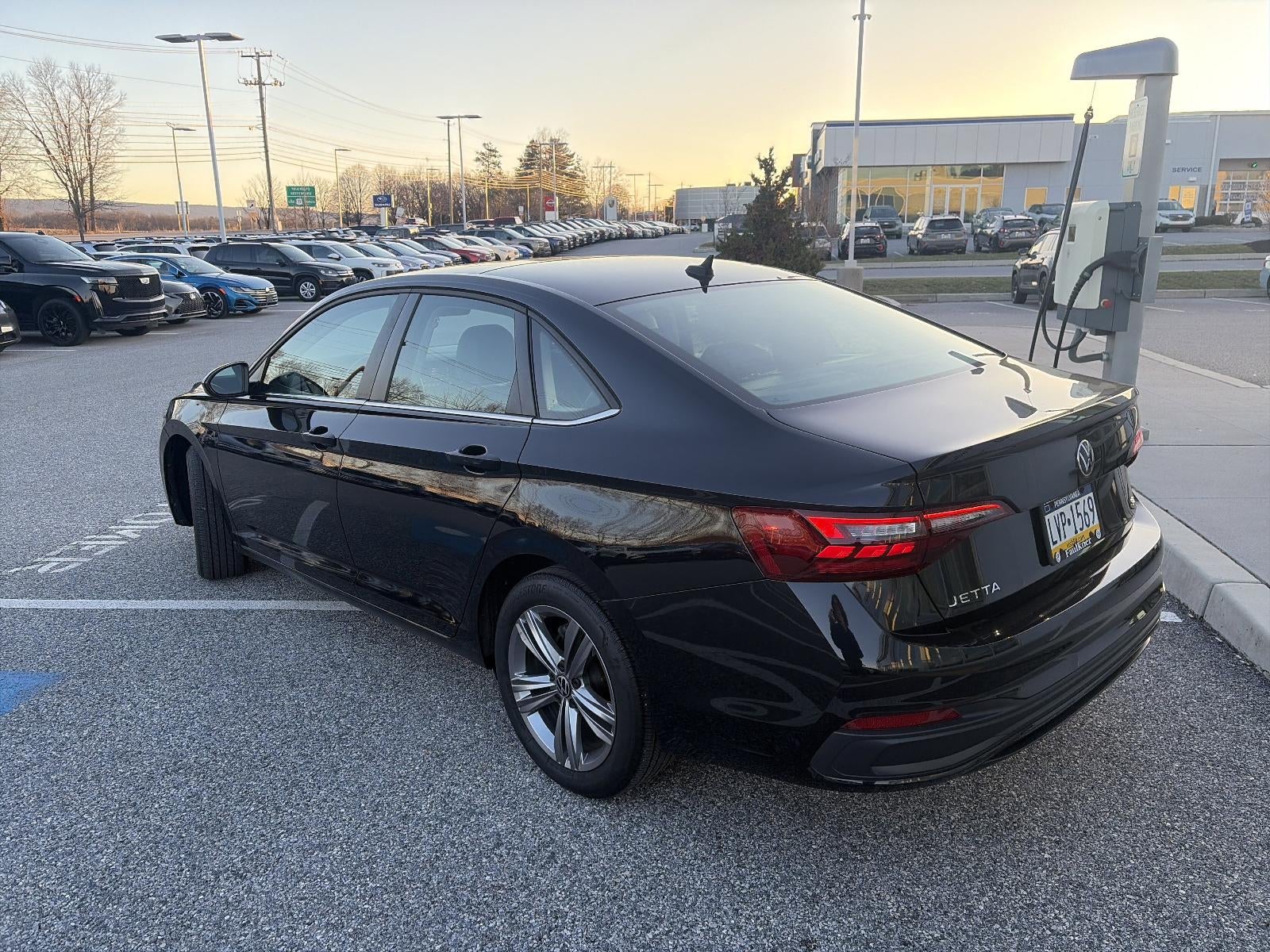 2022 Volkswagen Jetta SE Auto