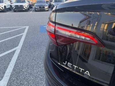 2022 Volkswagen Jetta SE Auto