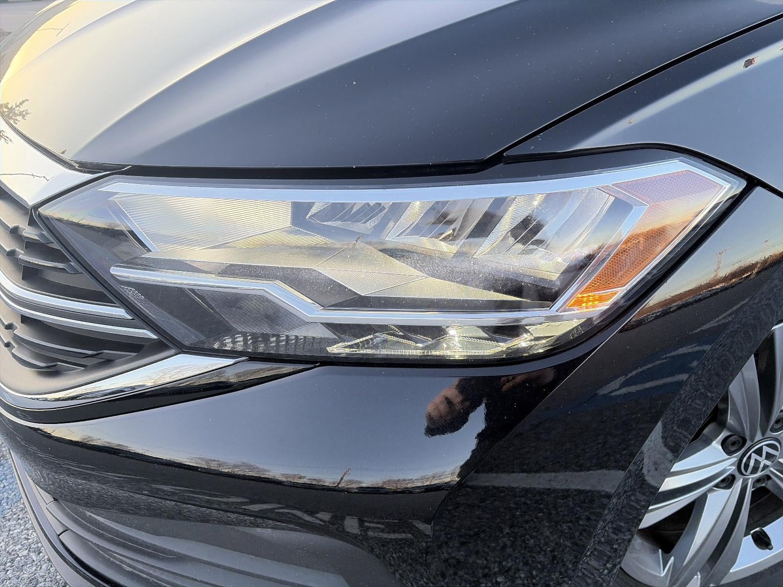 2022 Volkswagen Jetta SE Auto