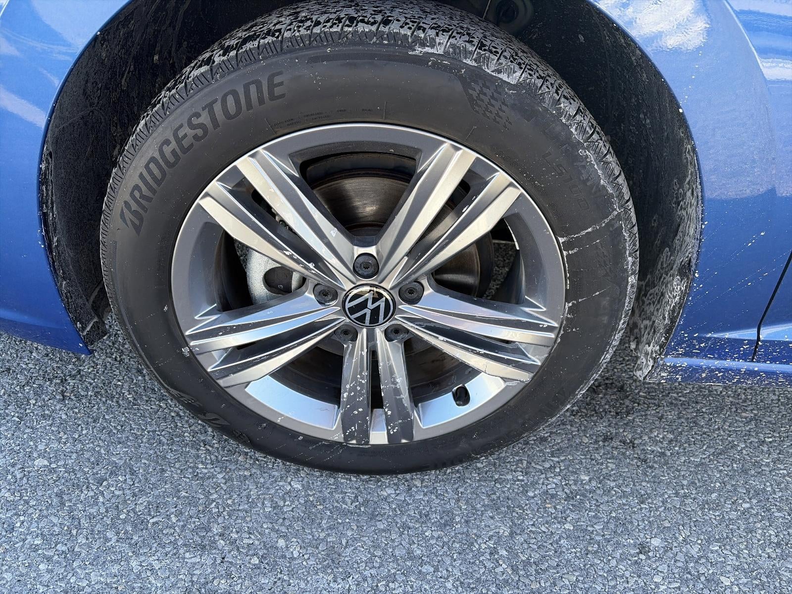 2023 Volkswagen Jetta SE Auto