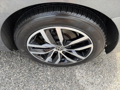 2025 Volkswagen Jetta SE Auto