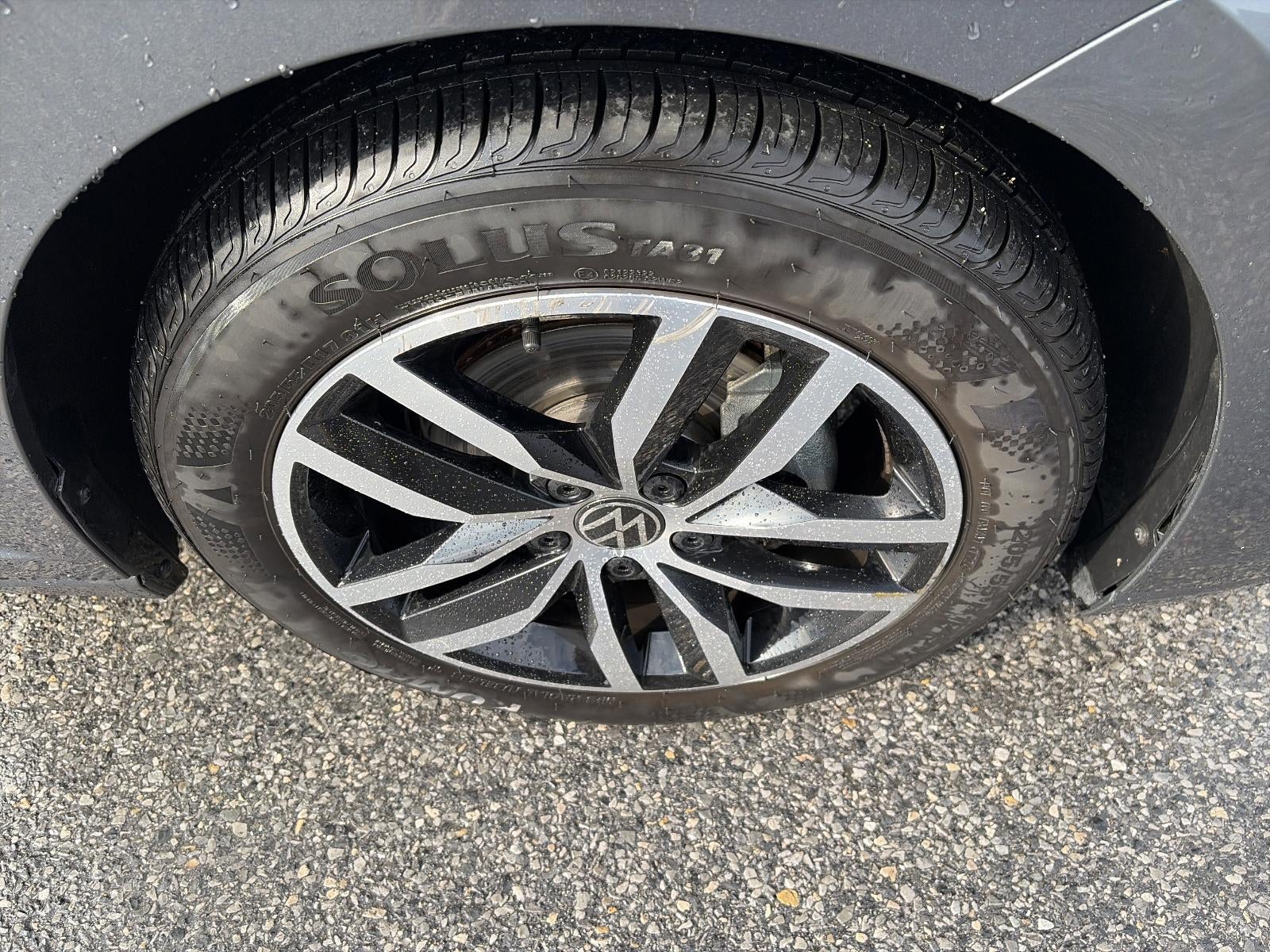 2025 Volkswagen Jetta SE Auto