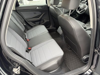 2025 Volkswagen Jetta SE Auto