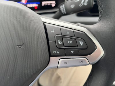 2025 Volkswagen Jetta SE Auto