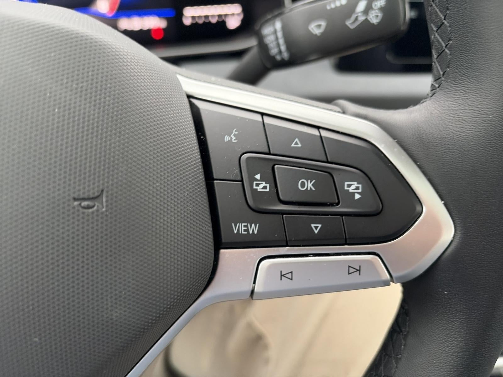 2025 Volkswagen Jetta SE Auto