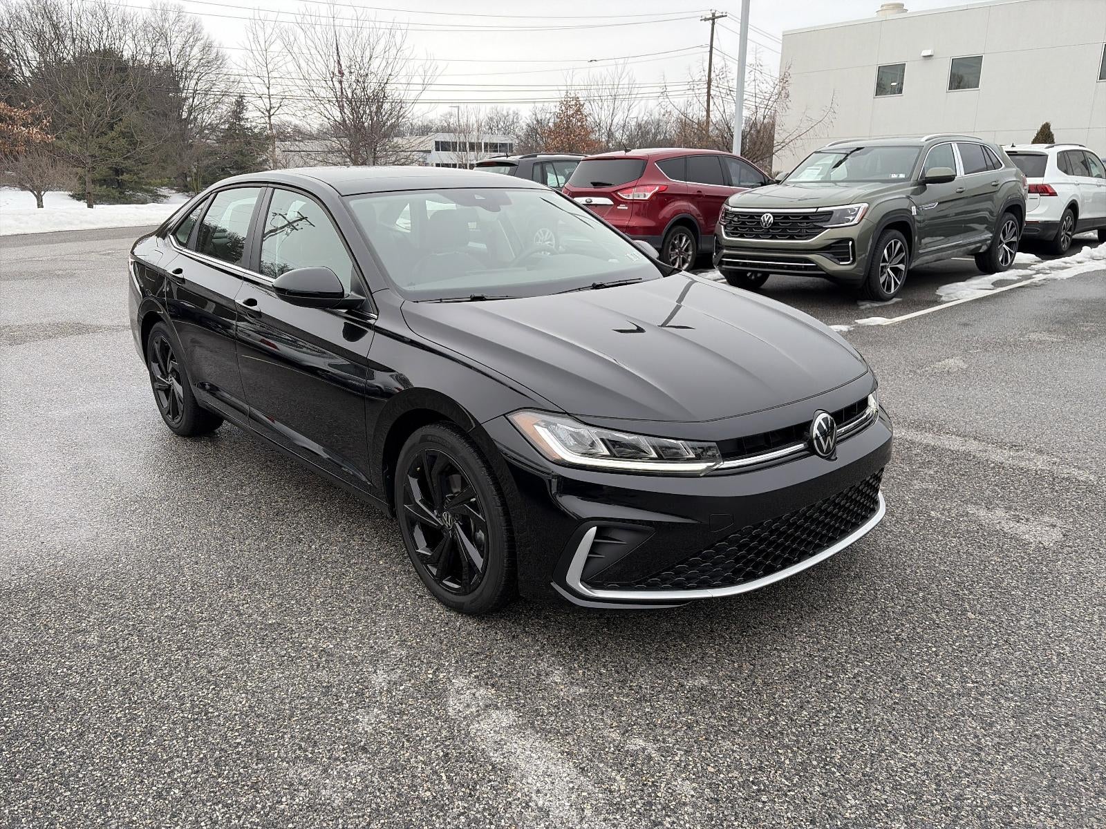 2025 Volkswagen Jetta SE Auto