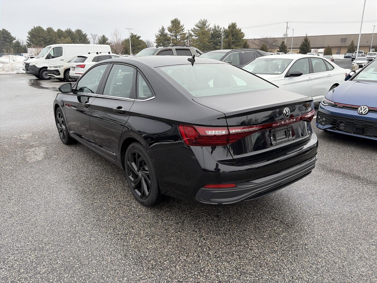 2025 Volkswagen Jetta SE Auto