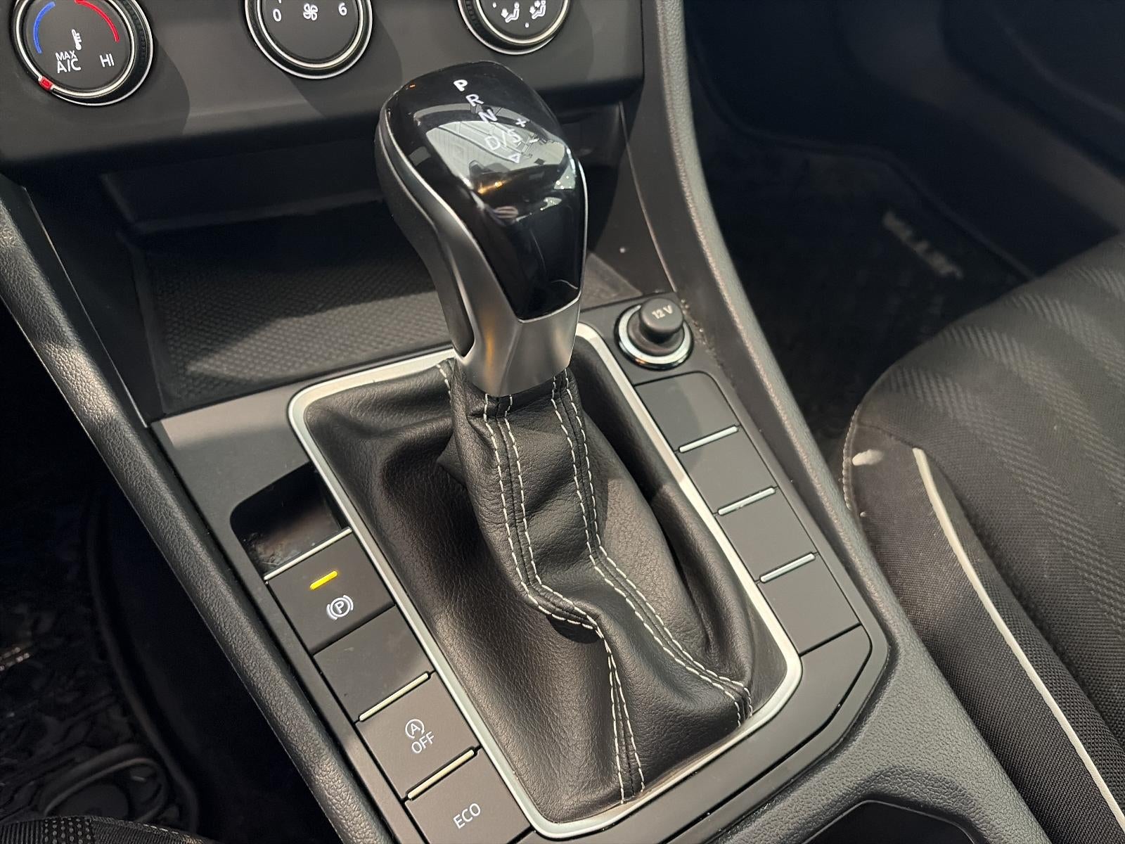 2024 Volkswagen Jetta Sport Auto