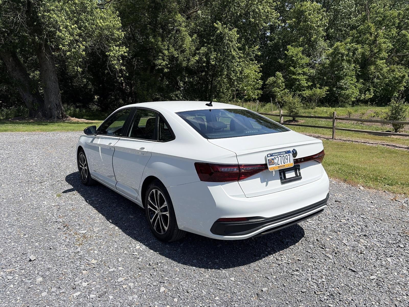 2025 Volkswagen Jetta Sport Auto