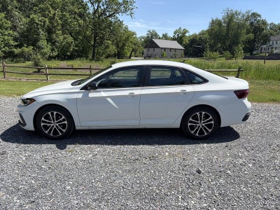 2025 Volkswagen Jetta Sport Auto