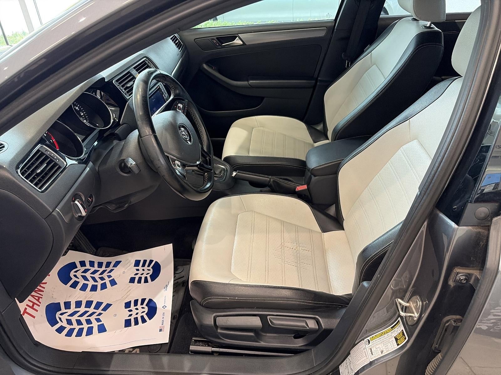 2016 Volkswagen Jetta 4dr Auto 1.8T Sport PZEV Sedan