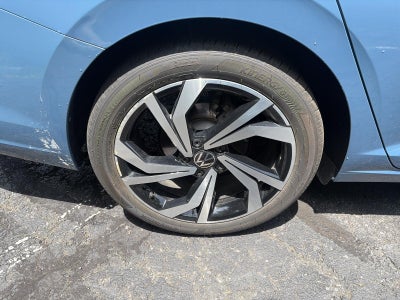 2025 Volkswagen Jetta SEL Auto