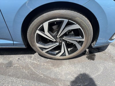2025 Volkswagen Jetta SEL Auto