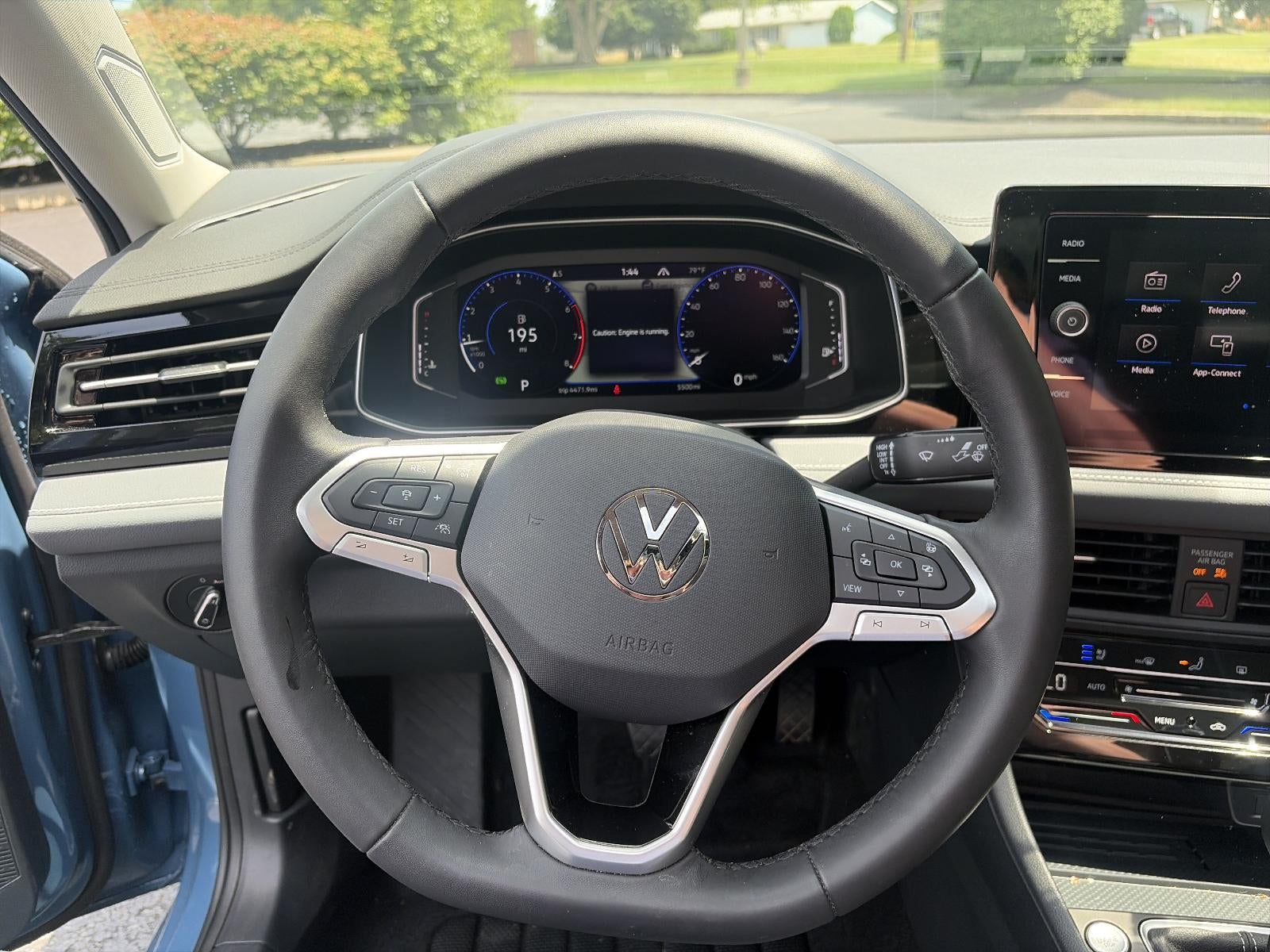 2025 Volkswagen Jetta SEL Auto