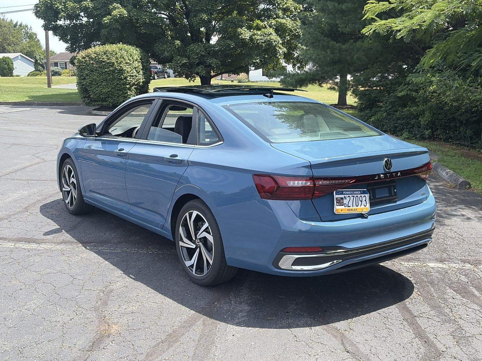 2025 Volkswagen Jetta SEL Auto