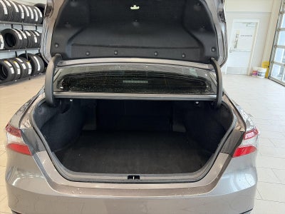2023 Toyota Camry LE Auto (SE)