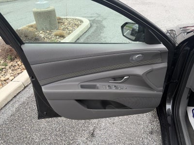 2022 Hyundai ELANTRA SEL IVT