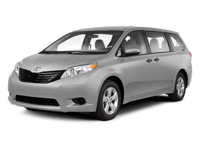 2013 Toyota Sienna 5dr 8-Pass Van V6 SE FWD (Natl)