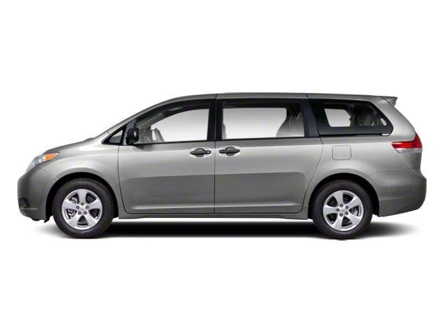2013 Toyota Sienna 5dr 8-Pass Van V6 SE FWD (Natl)