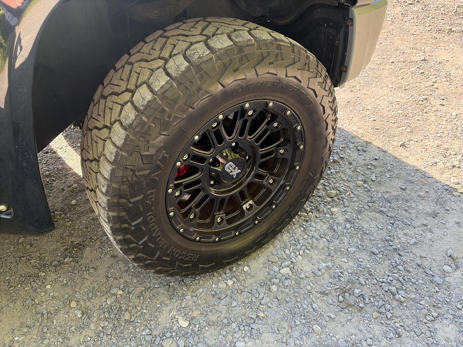 2017 Toyota Tundra 4WD 4WD TRD Pro CrewMax 5.5' Bed 5.7L (Natl)