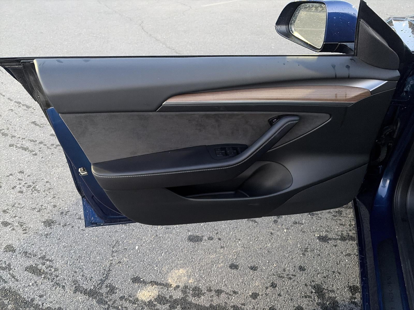 2023 Tesla Model 3 RWD