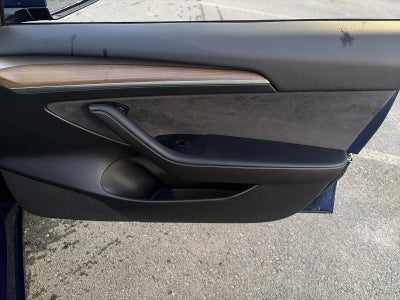 2023 Tesla Model 3 RWD