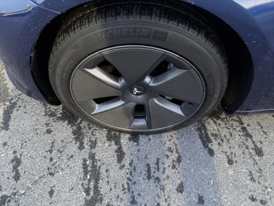 2023 Tesla Model 3 RWD
