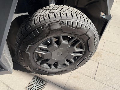 2024 Tesla Cybertruck Cyberbeast AWD