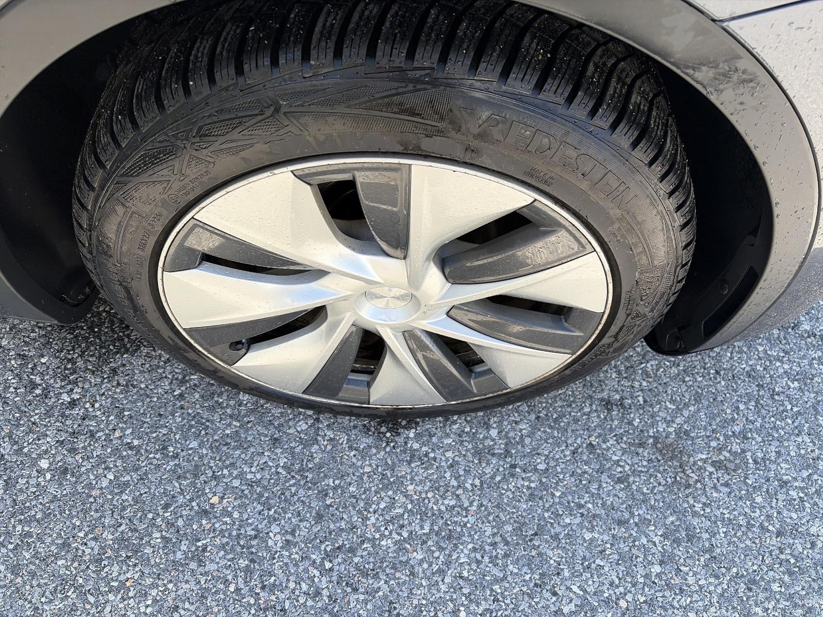 2022 Tesla Model Y Long Range AWD