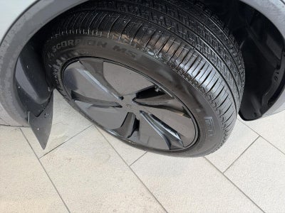 2026 Tesla Model Y RWD