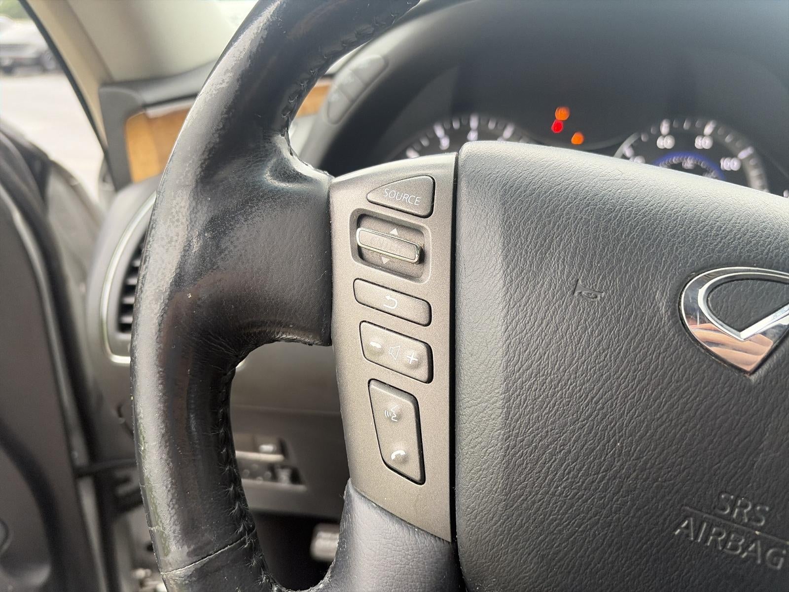 2012 INFINITI QX56 4WD 8-passenger