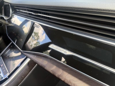 2020 Audi Q8 Premium Plus 55 TFSI quattro