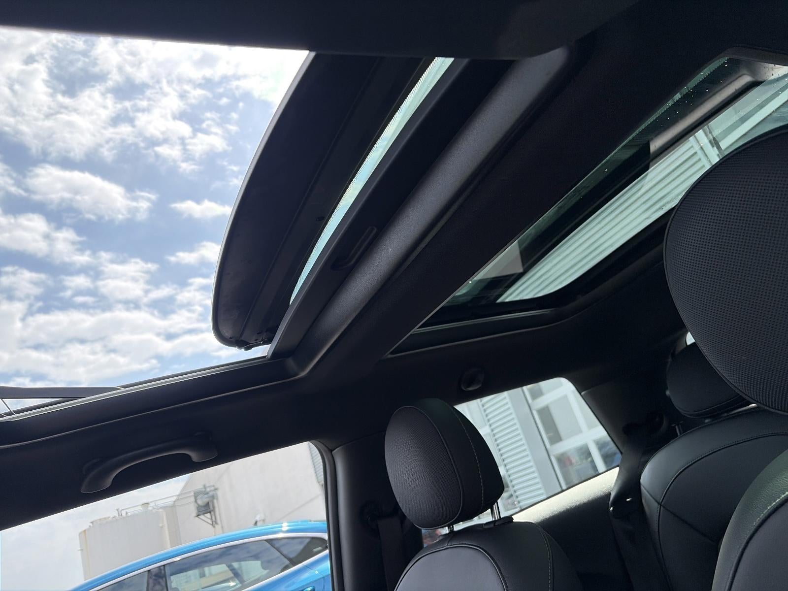 2022 MINI Oxford Edition Hardtop 2 Door Oxford Edition