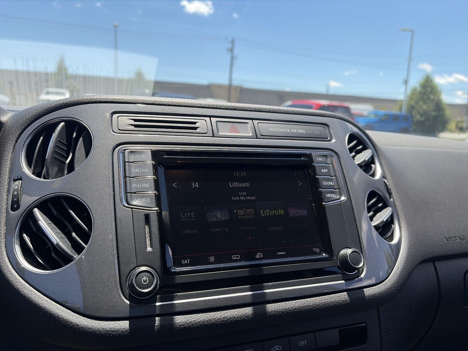 2017 Volkswagen Tiguan Limited 2.0T 4MOTION
