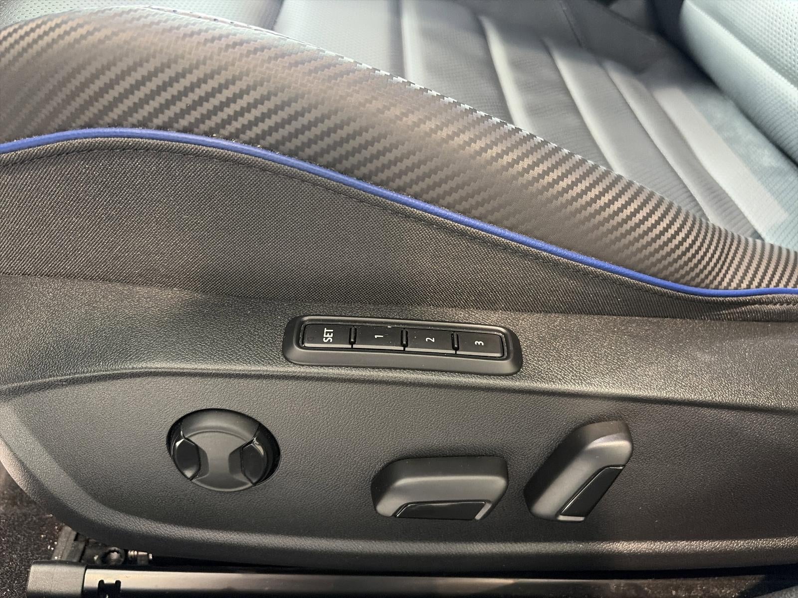2023 Volkswagen Golf R 2.0T 20th Anniversary Edition Manual