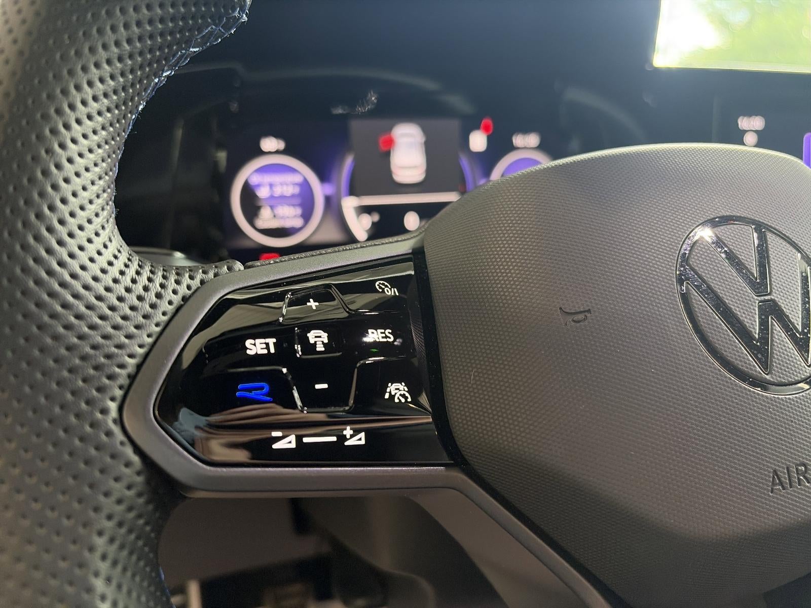 2023 Volkswagen Golf R 2.0T 20th Anniversary Edition Manual