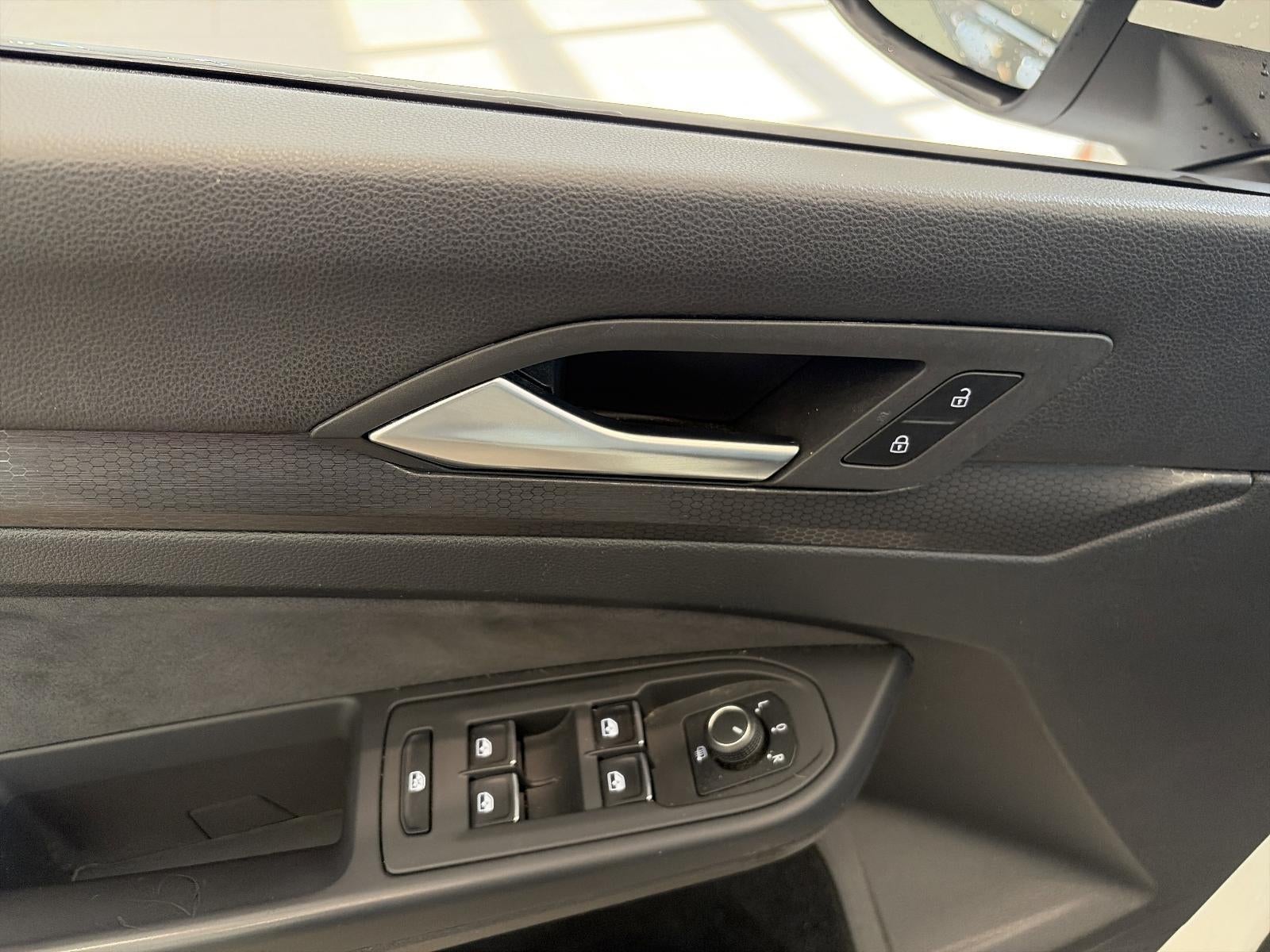 2023 Volkswagen Golf GTI 2.0T SE DSG