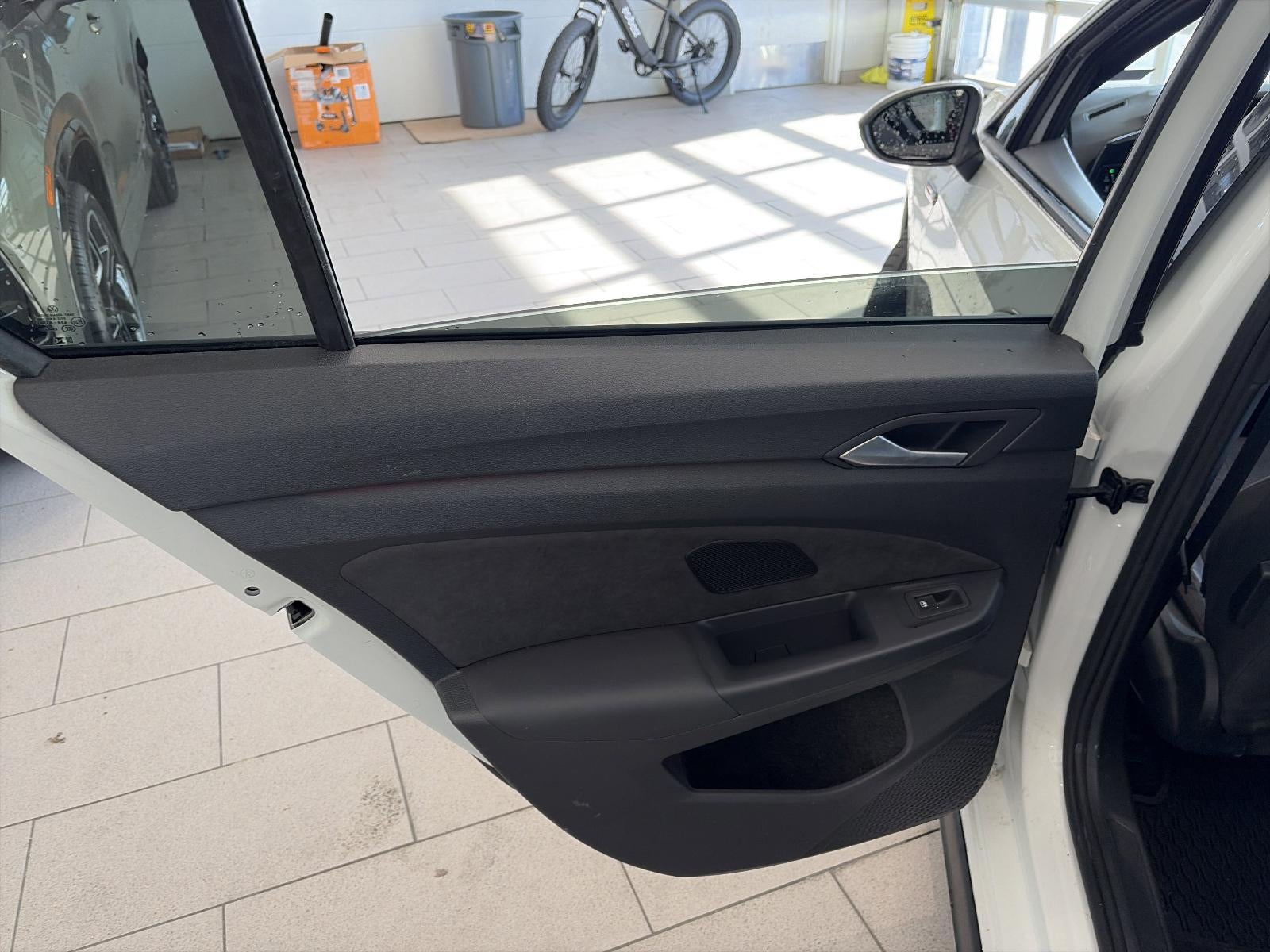 2023 Volkswagen Golf GTI 2.0T SE DSG