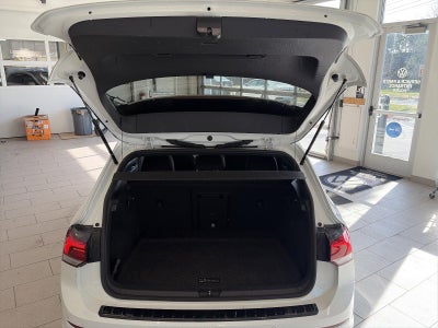 2023 Volkswagen Golf GTI 2.0T SE DSG