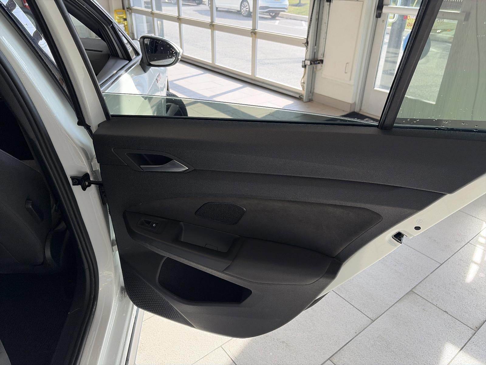 2023 Volkswagen Golf GTI 2.0T SE DSG