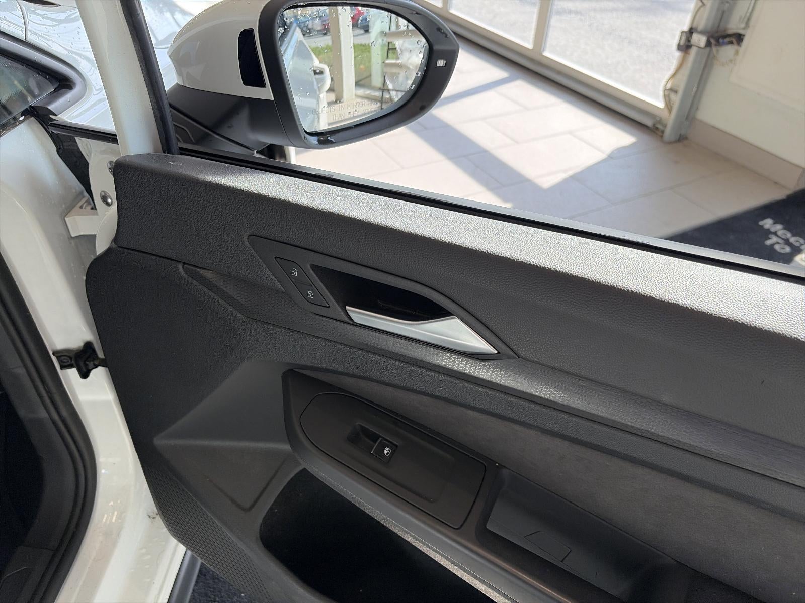 2023 Volkswagen Golf GTI 2.0T SE DSG