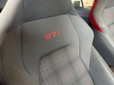 2023 Volkswagen Golf GTI 2.0T SE DSG