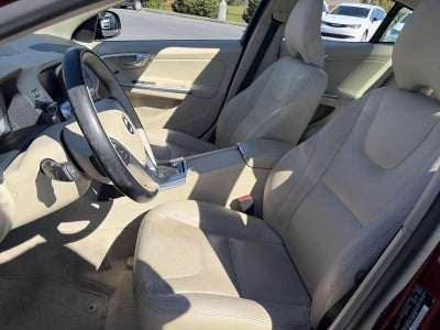 2015 Volvo S60 2015.5 4dr Sdn T5 Platinum AWD