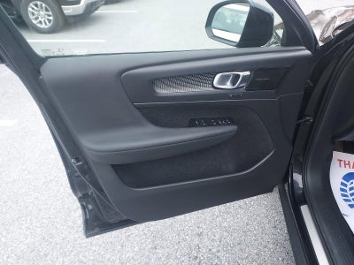 2021 Volvo XC40 Recharge P8 eAWD Pure Electric