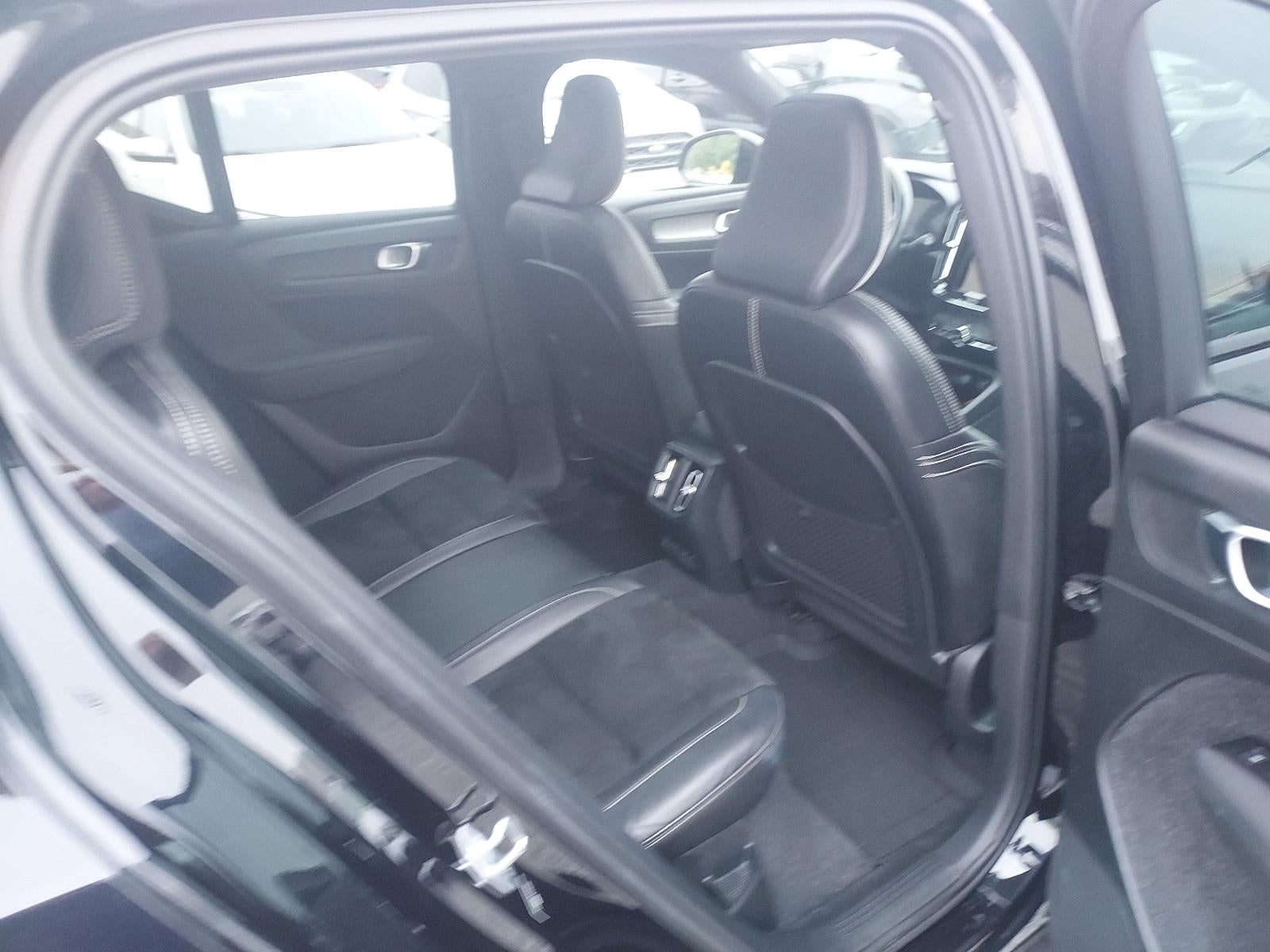 2021 Volvo XC40 Recharge P8 eAWD Pure Electric