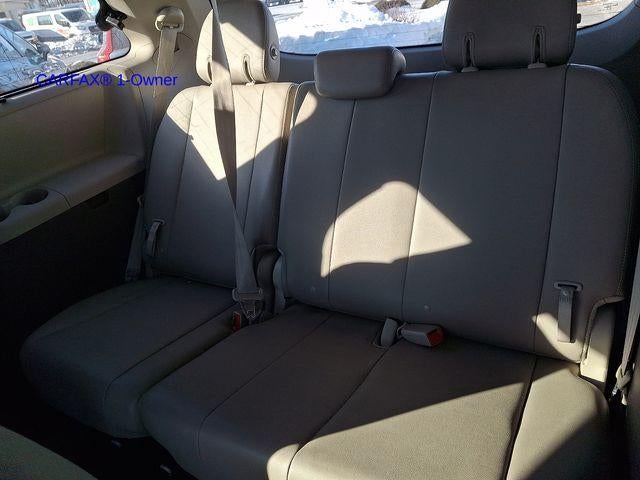 2019 Toyota Sienna XLE Premium FWD 8-Passenger (Natl)