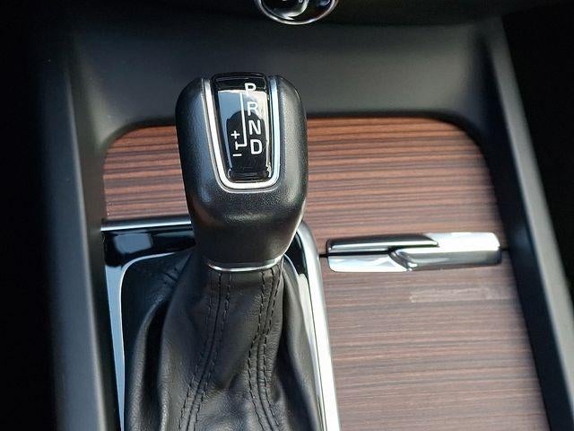 2021 Volvo S60 T5 AWD Momentum