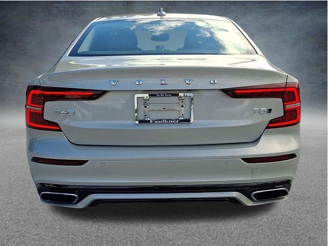 2021 Volvo S60 T5 AWD Momentum