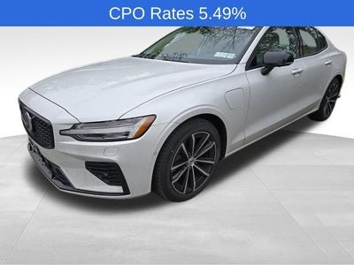 2025 Volvo S60 Plug-In Hybrid T8 AWD Plus